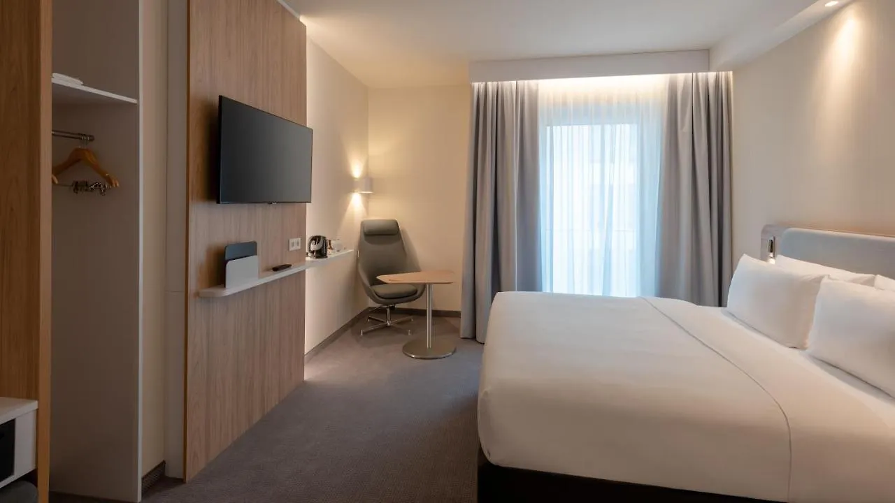 Holiday Inn Express - Munich North By Ihg 3*,  Germany